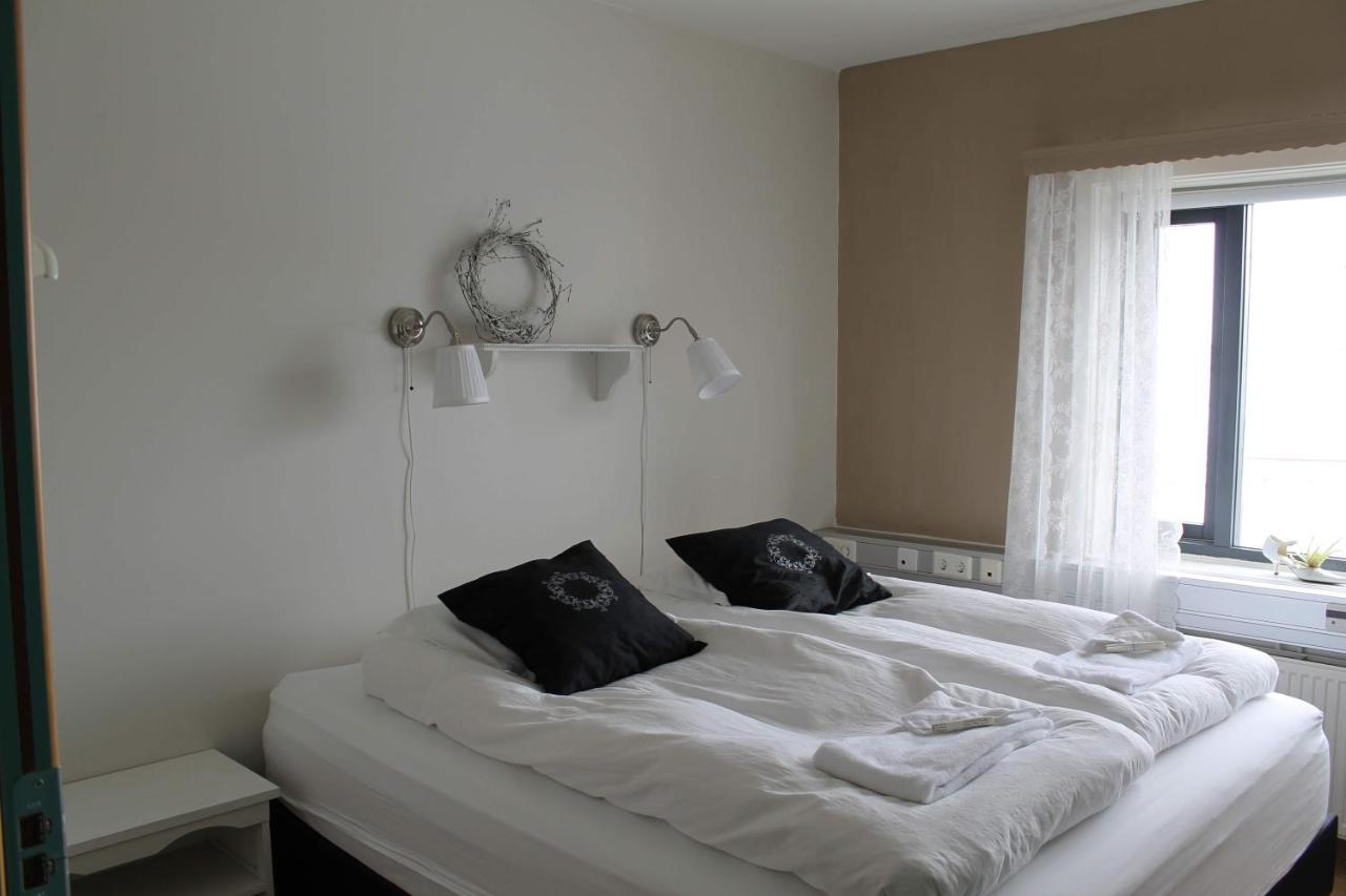 Skjaldarvik Guesthouse Akureyri Exteriör bild